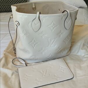 Louis Vuitton Neverfull MM creme